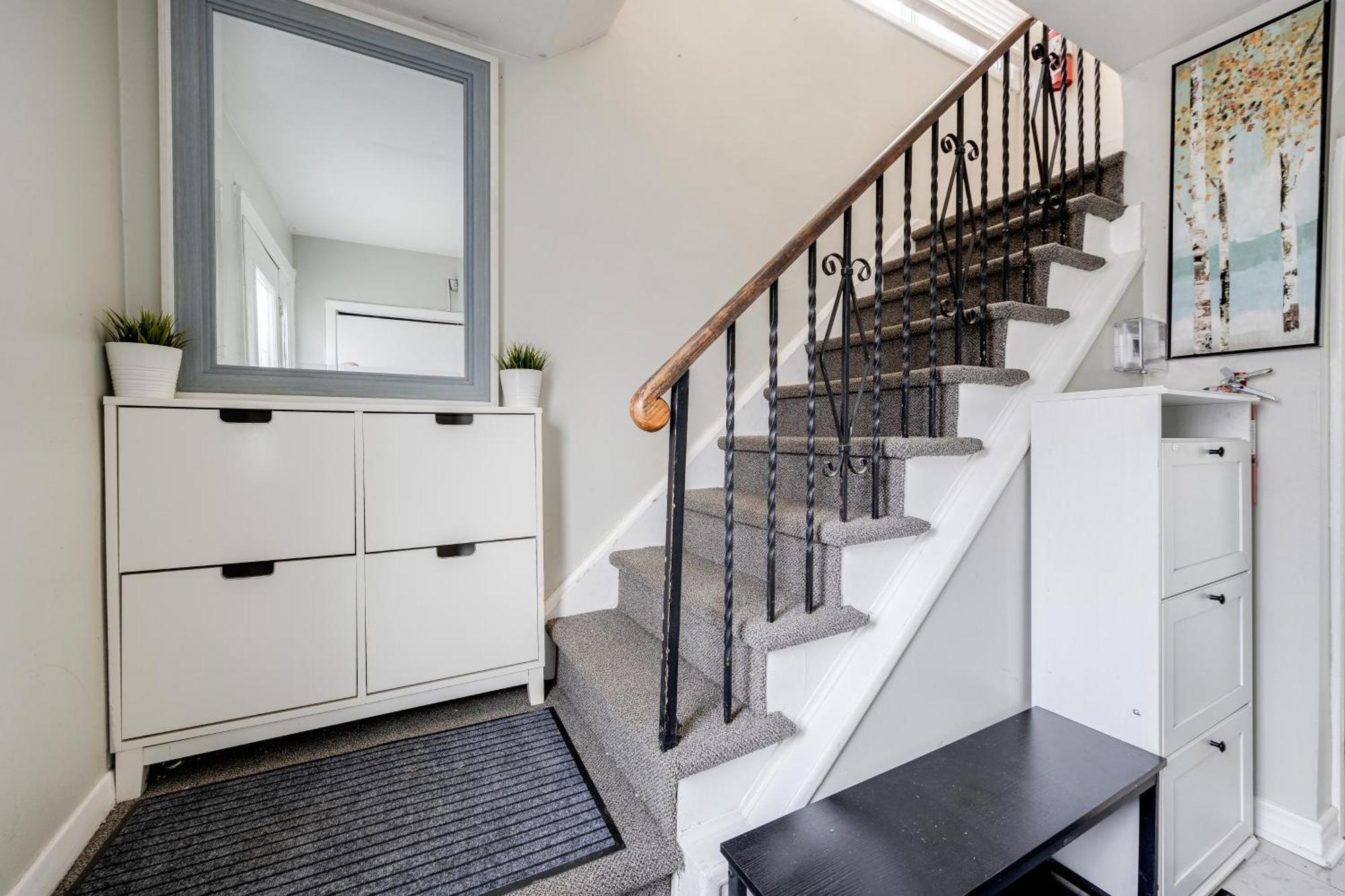 Eglinton West Guest Suite Toronto Buitenkant foto