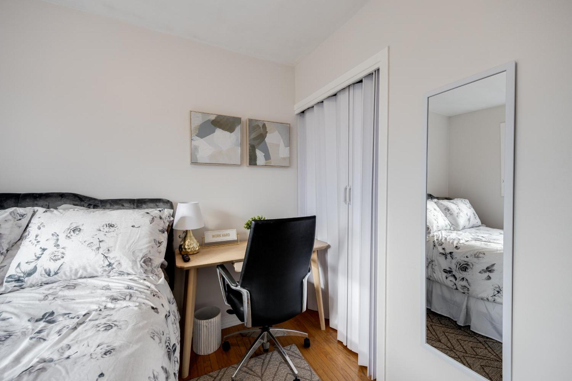 Eglinton West Guest Suite Toronto Buitenkant foto