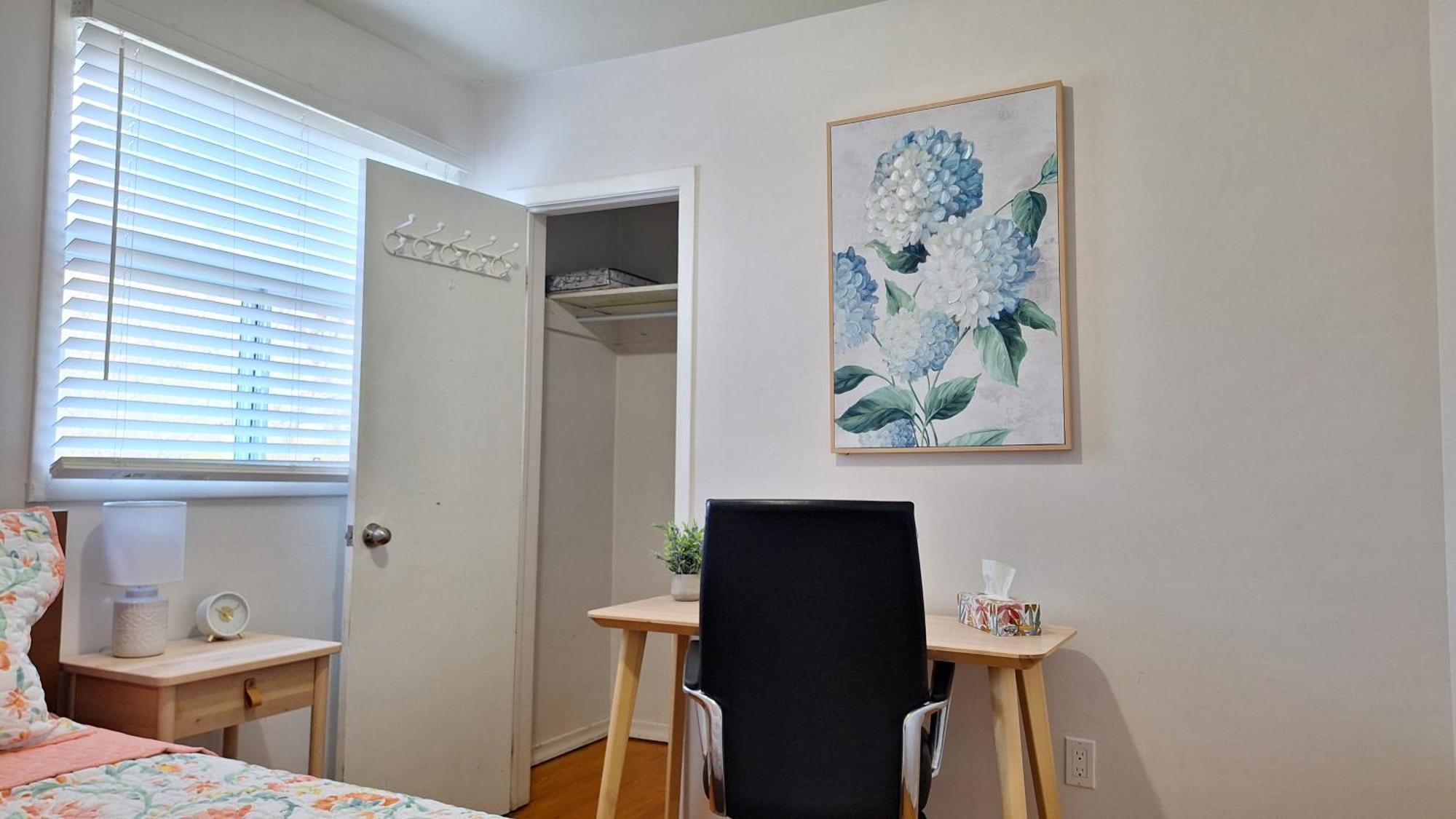 Eglinton West Guest Suite Toronto Buitenkant foto